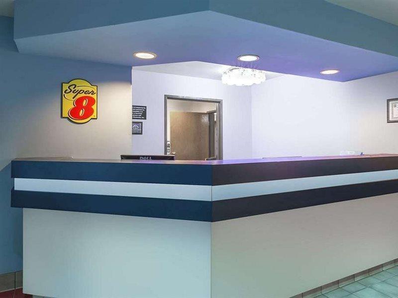 Delavan Inn And Suites Luaran gambar